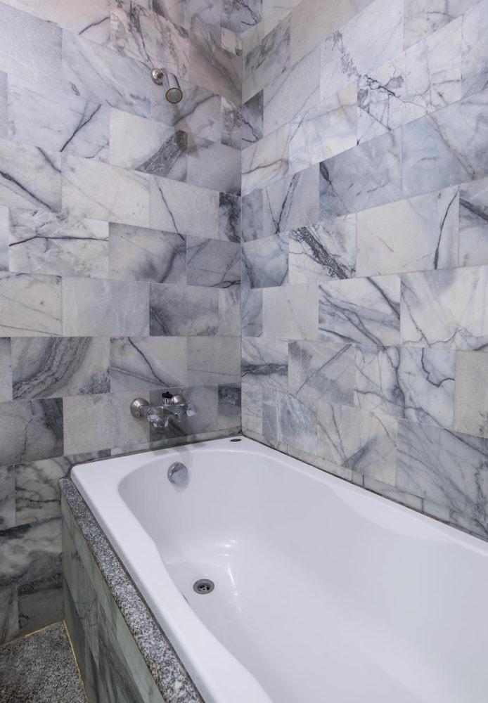 Green House Hotel Краби Экстерьер фото